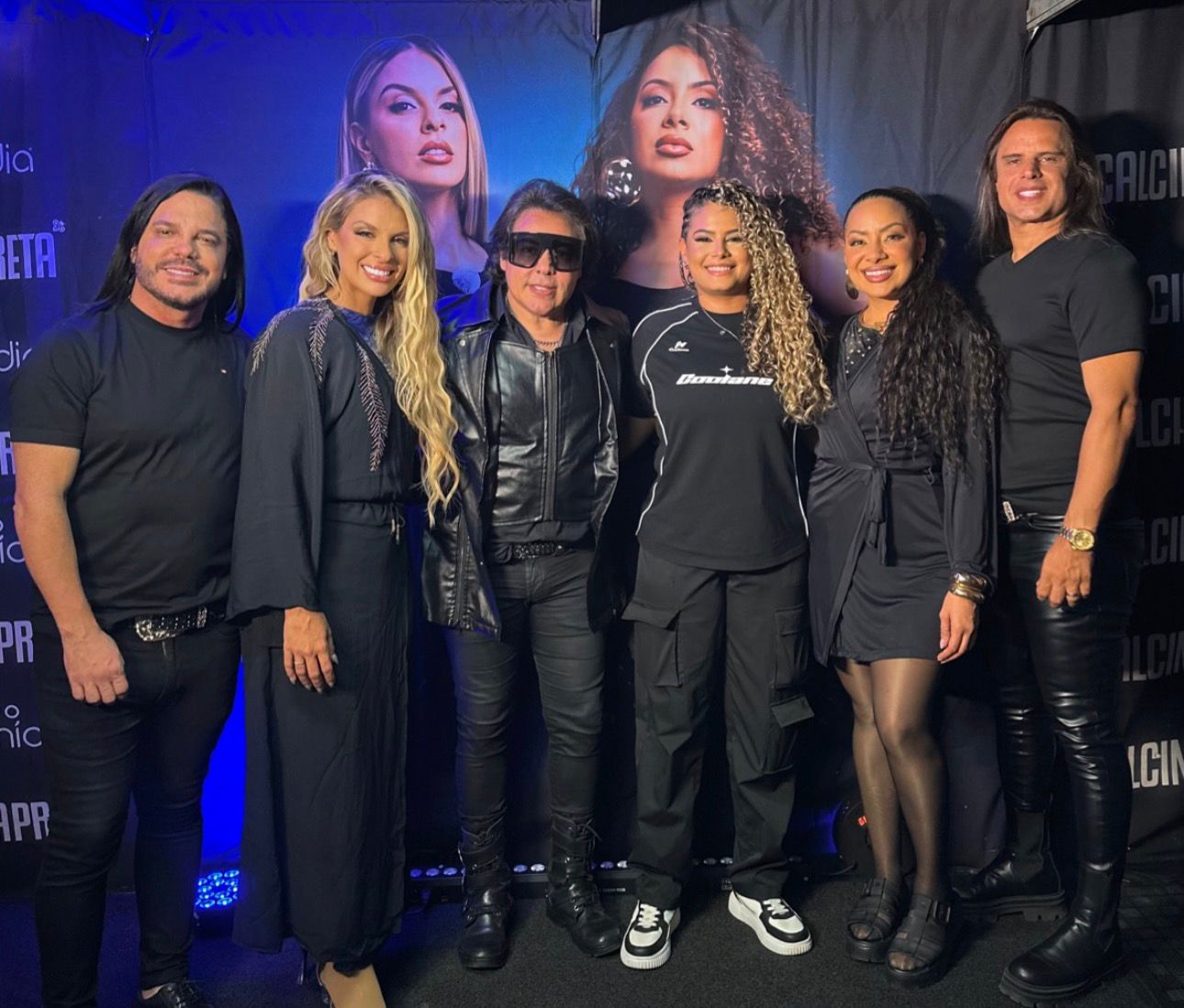 Adna Santana tem uma participação especial no show de Calcinha Preta na Festa de São Sebastião em Caraúbas