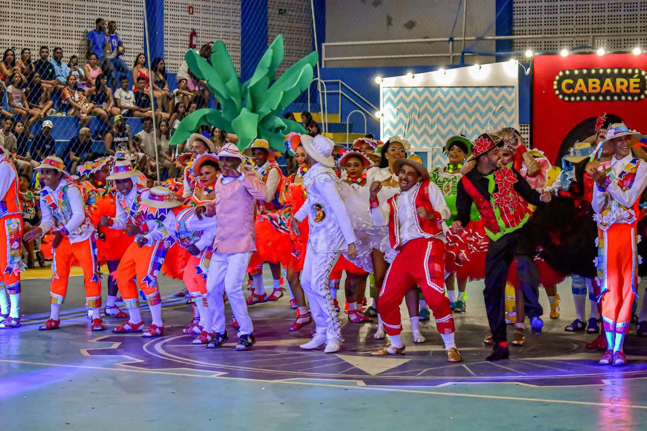 Incentivo à Cultura: grupos juninos de Areia Branca recebem apoio financeiro da Prefeitura