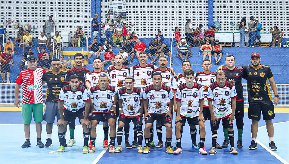 The Brutos vence o Largados em estreia do grupo B no Campeonato de Blocos