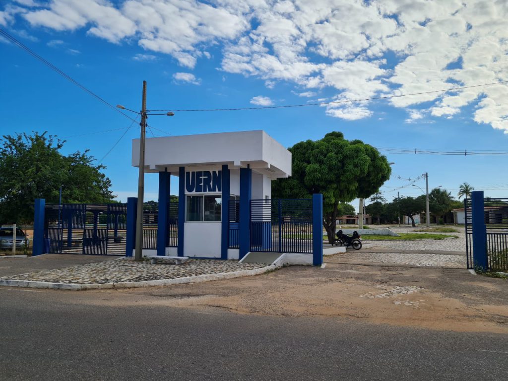 Edital para Concurso para professor será lançado na UERN
