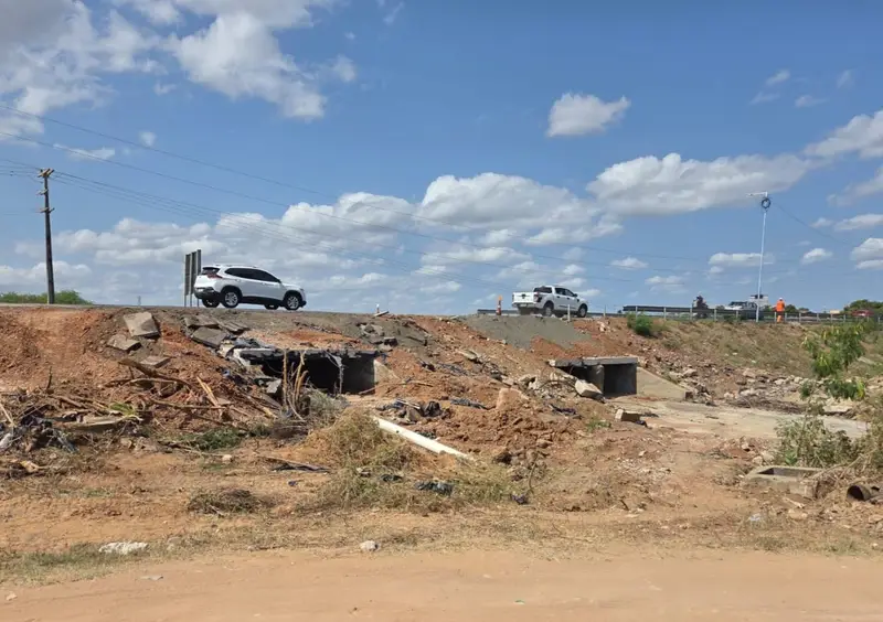 DNIT libera trecho da BR-110 entre Mossoró e Areia Branca após recuperação de bueiro