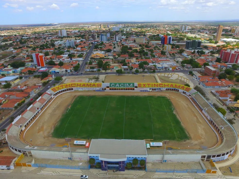 Câmara de Mossoró aprova permuta de área onde está localizado o Estádio Nogueirão