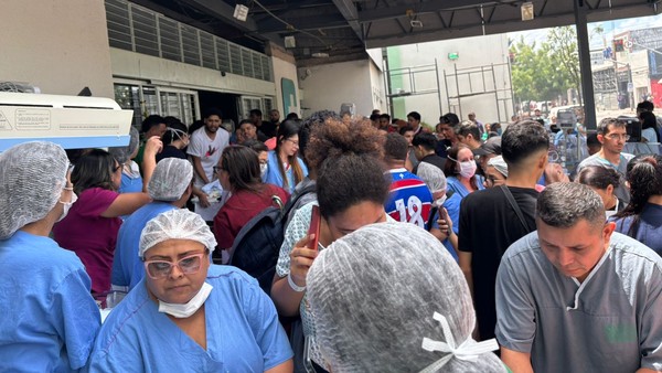 Incêndio atinge hospital em Fortaleza e bebês são retirados em incubadoras