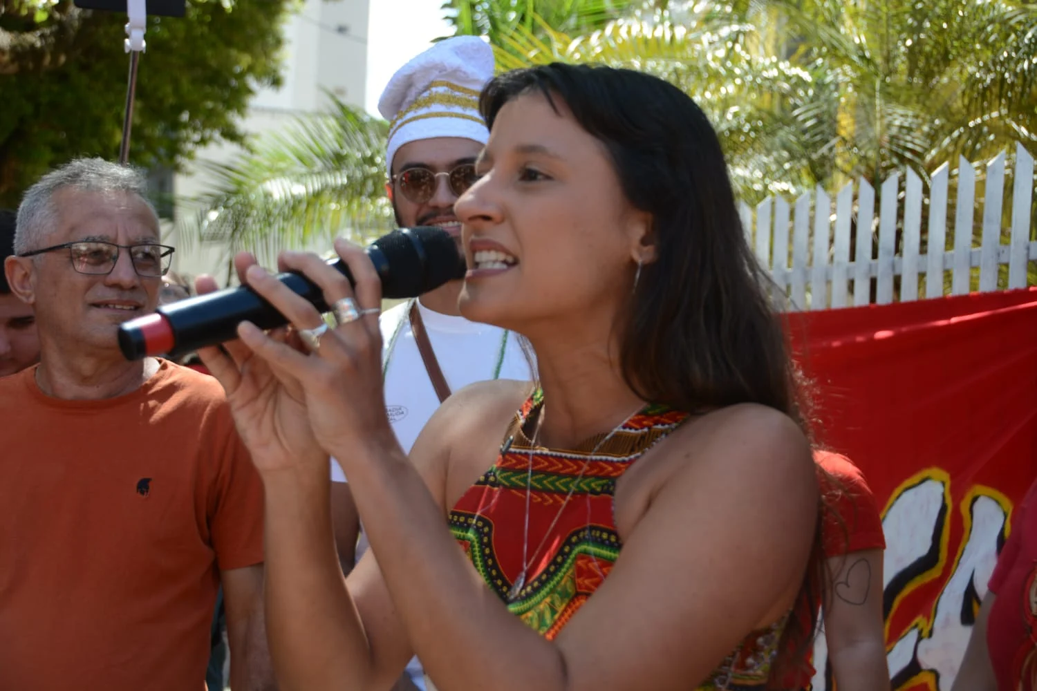 Pela segunda vez consecutiva Justiça suspende sessão de cassação de Brisa Bracchi