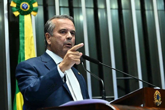 Rogério Marinho diz que cassações de Eduardo Bolsonaro e Ramagem violam prerrogativas do Parlamento