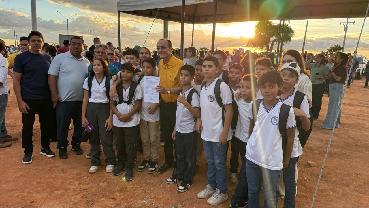 Ordem de serviço para nova Escola Valdecir Nunes é assinada em Areia Branca
