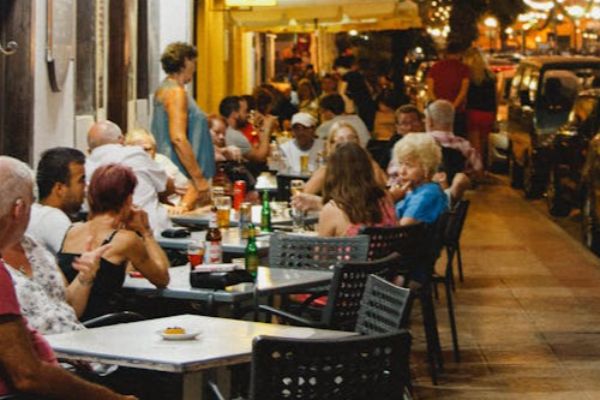 Homem é condenado após vandalismo e agressões em espetinho de Pau dos Ferros