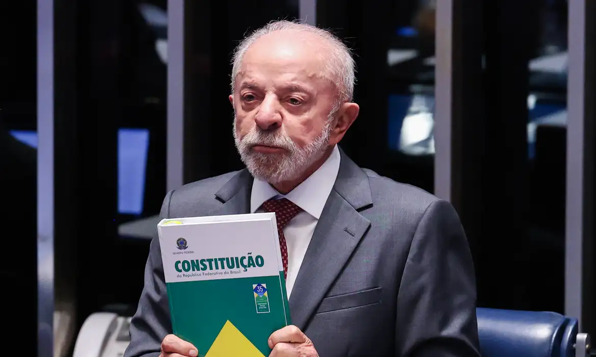 Política