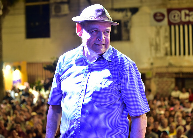 Festa dos Navegantes: Após cancelar apresentações, Zé Lezin tranquiliza fãs e confirma agenda incluindo o show em Areia Branca